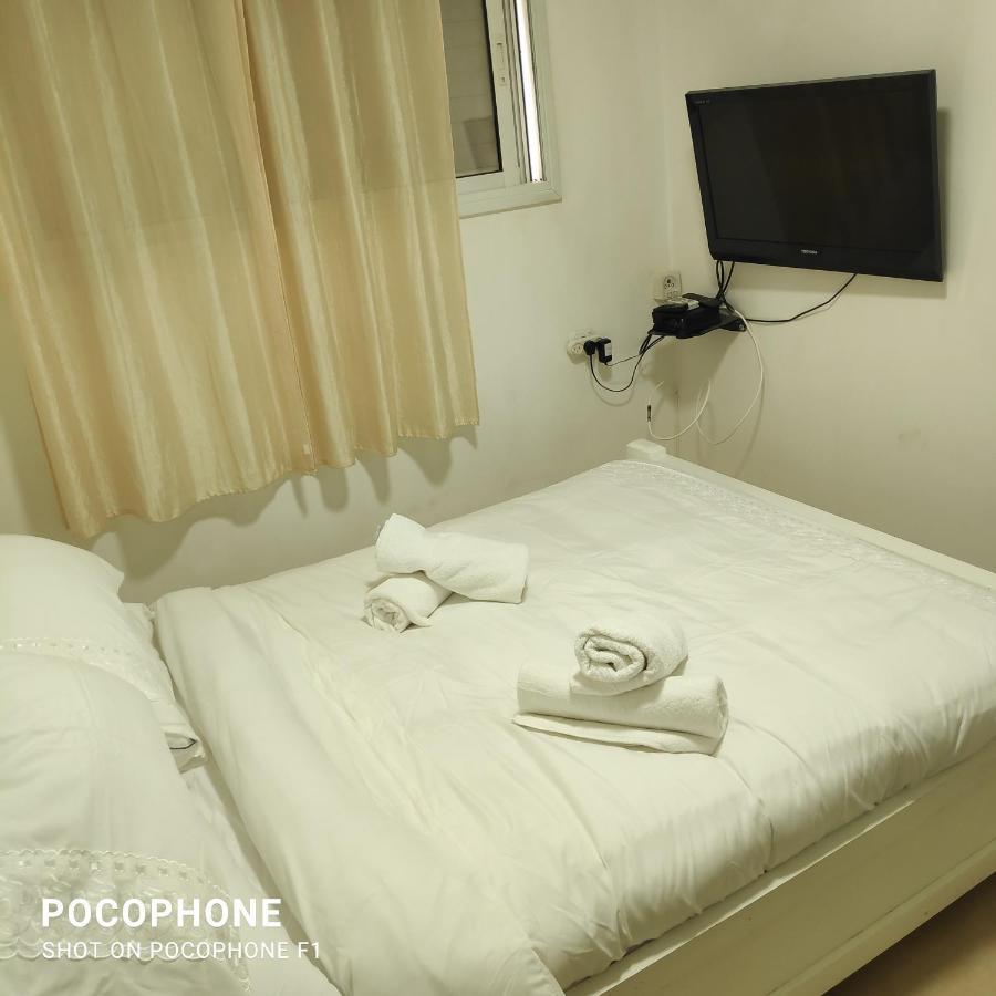 סוויטה של אלון Apartamento Arad Exterior foto