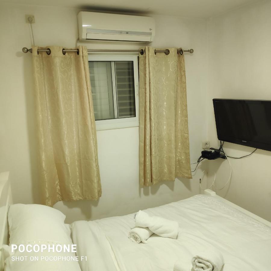 סוויטה של אלון Apartamento Arad Exterior foto